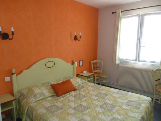 Hotel De La Poste Chagny  Rom bilde